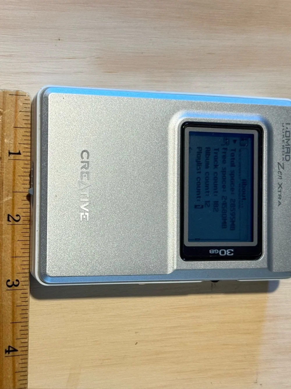 Creative Nomad Jukebox Zen MP3 Player Turns On UNTESTED 30GB NoCharger Read Info